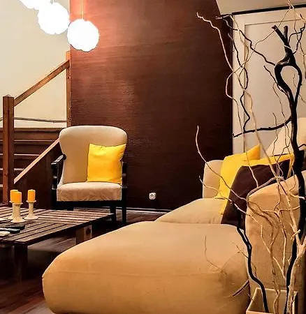 6ato Art Hostel *